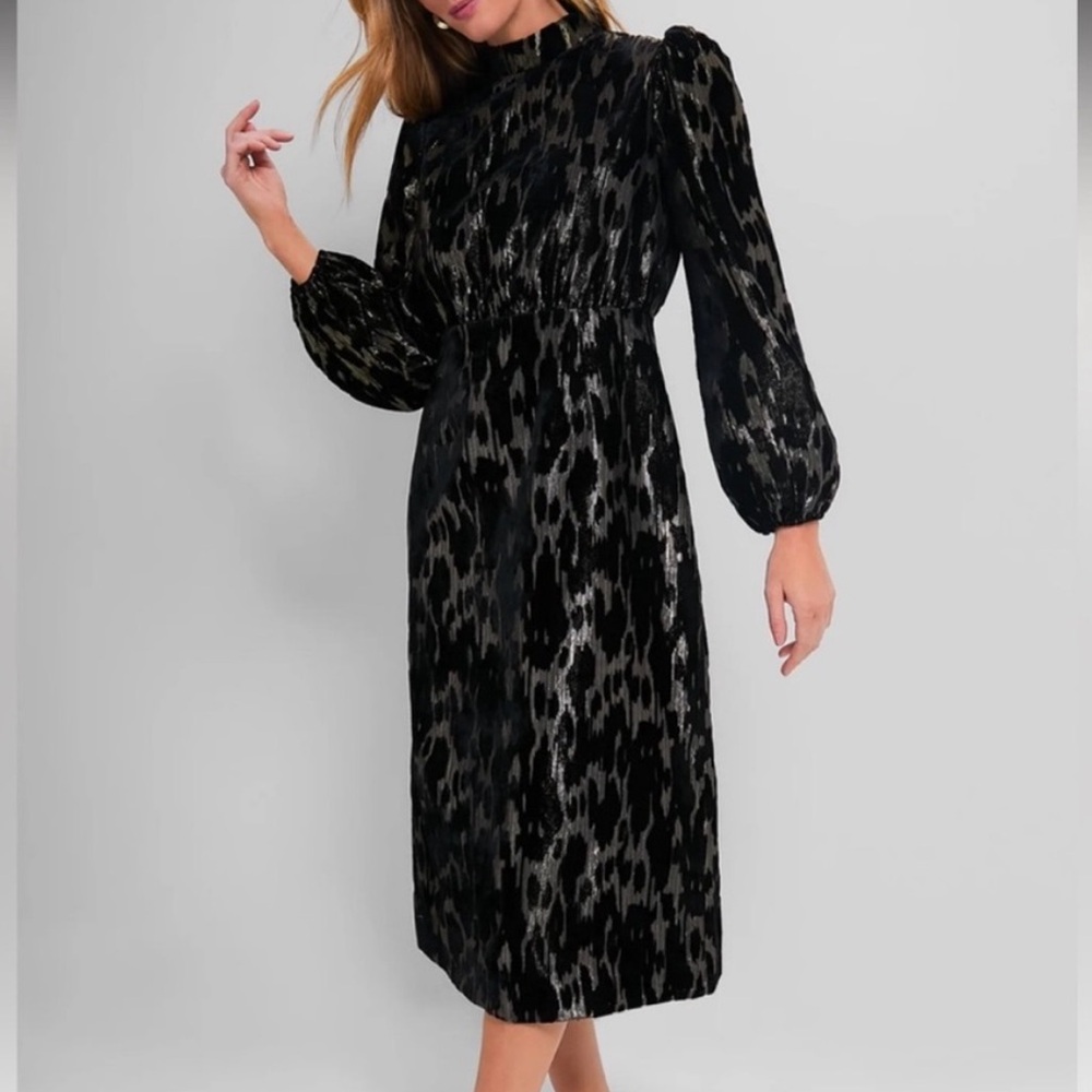 Tuckernuck Pomander Place Metallic Velvet Burnout Gilly Midi Dress NWT Size 6